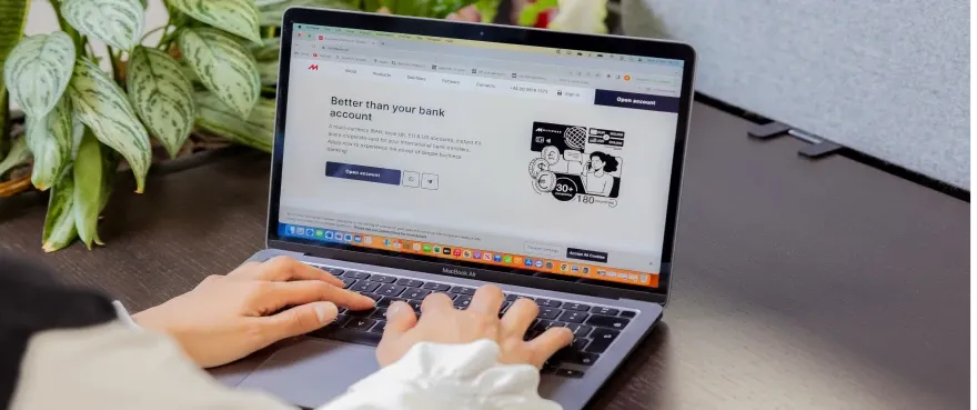 searching online alternatives for business bank accounts